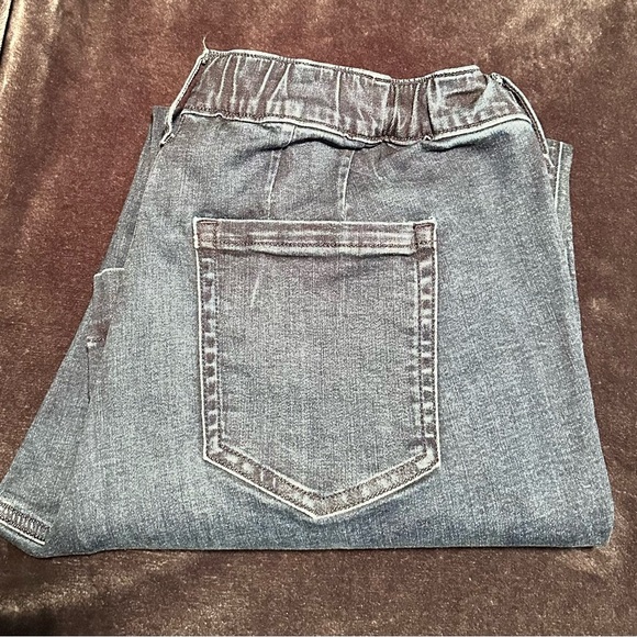 Torrid Dark Blue Flare & Wide Leg Jeans - Picture 9 of 9